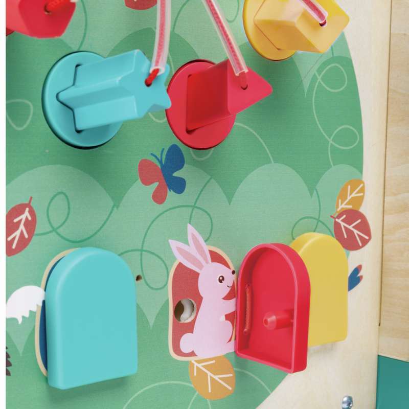 MAGIC CUBE HAPE EXPLORES AND LEARNS