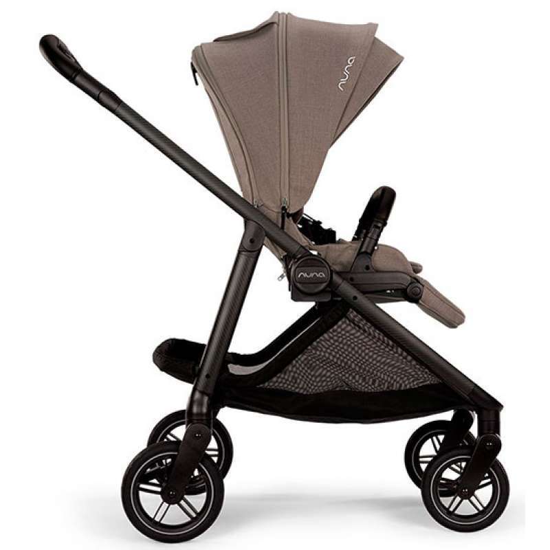 NUNA SWIV STROLLER