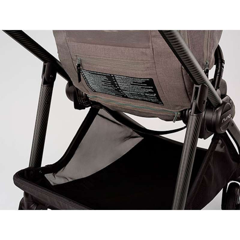 NUNA SWIV STROLLER