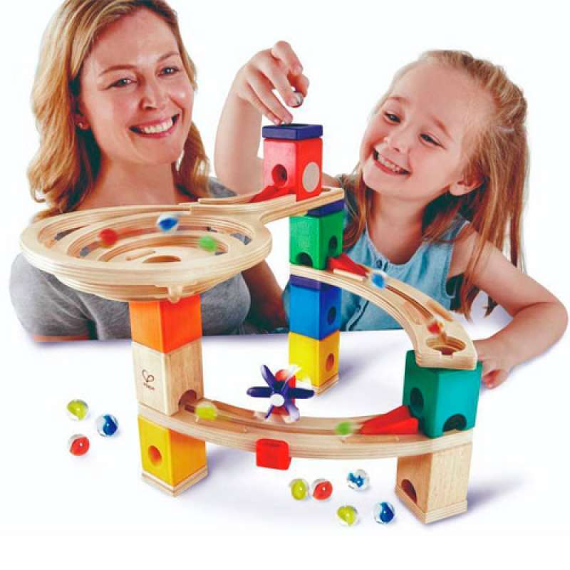 RACE TO THE FINISH QUADRILLA HAPE