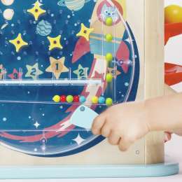 MAGIC CUBE HAPE EXPLORES AND LEARNS