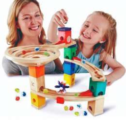 RACE TO THE FINISH QUADRILLA HAPE